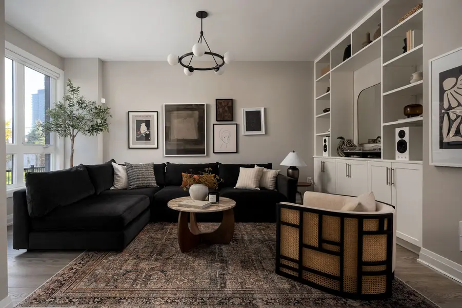 101 Beaver AVE, Toronto W02, ON M6H 2G3