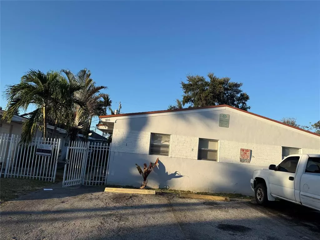 Dania Beach, FL 33004,720 SW 7th St #1