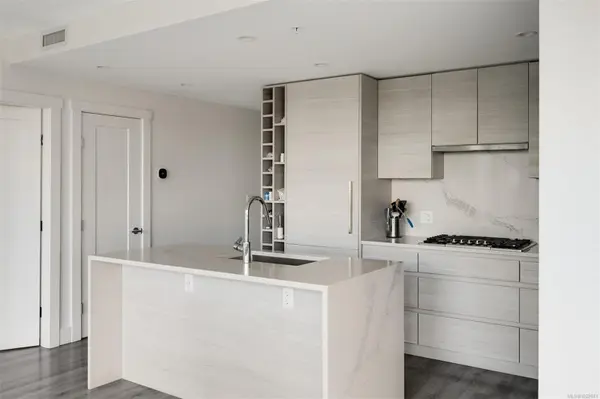 Victoria, BC V8T 0C7,777 Herald St #1006