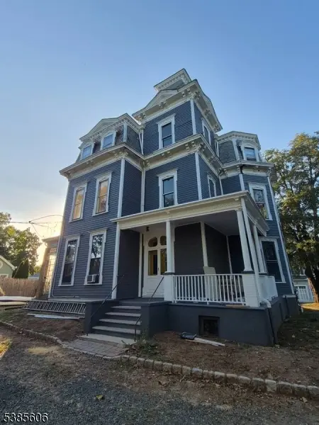 Raritan Boro, NJ 08869,810 Old York Rd