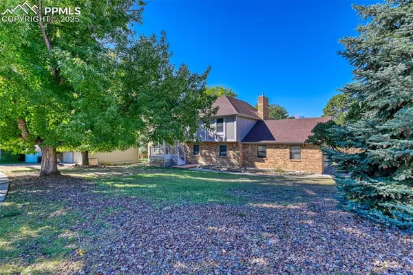 Colorado Springs, CO 80919,6570 Red Feather DR