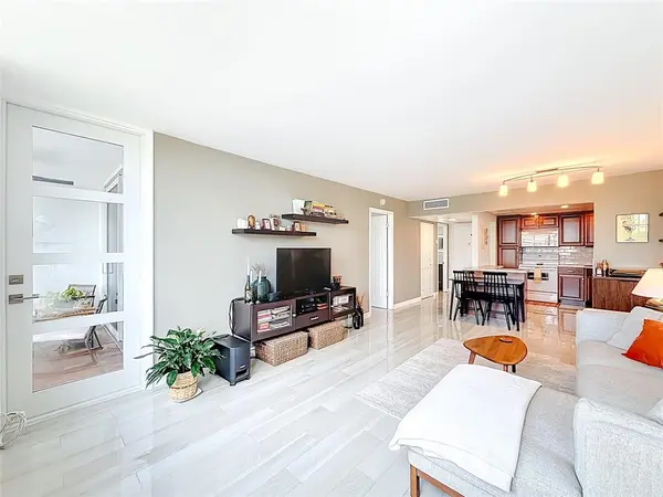 Hollywood, FL 33020,2741 Taft St #307