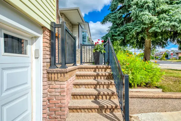 Burlington, ON L7P 4G8,2309 Malcolm CRES