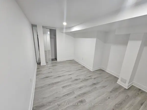 Brampton, ON L7A 4R2,30 Bucksaw ST