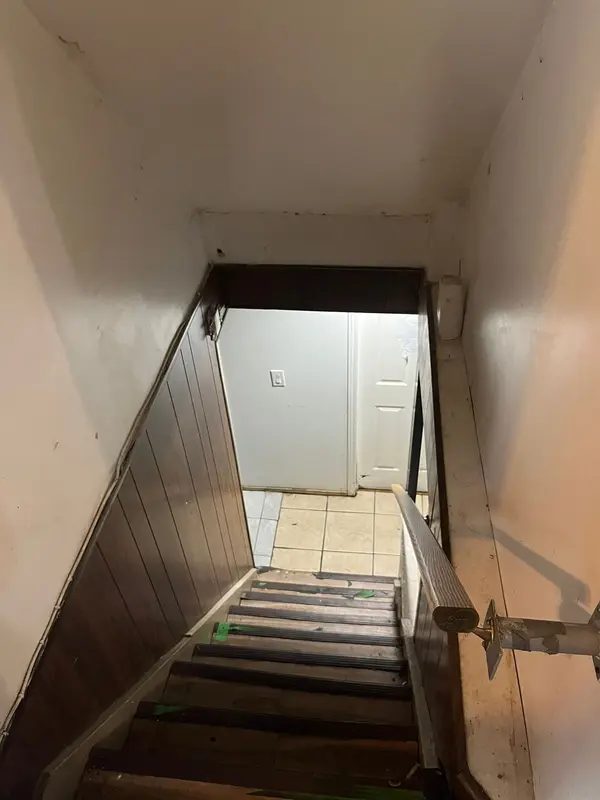 Toronto W04, ON M9N 1S5,14 Cardell AVE