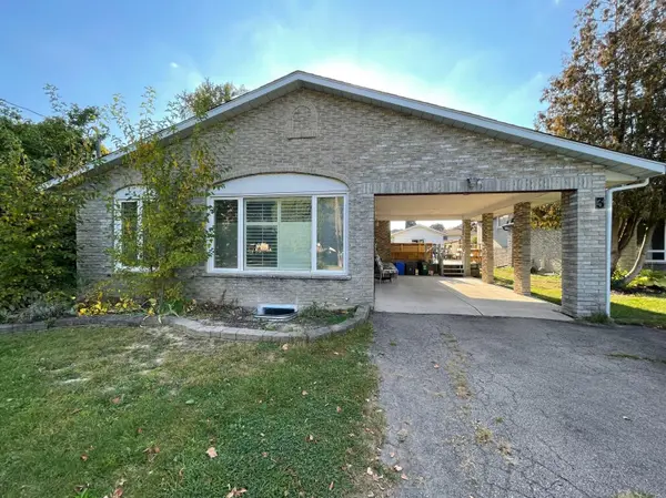 3 RAMSEY ST #MAIN, St. Catharines, ON L2N 2K2