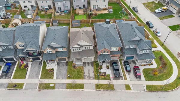Centre Wellington, ON N1M 0G2,98 Kay CRES