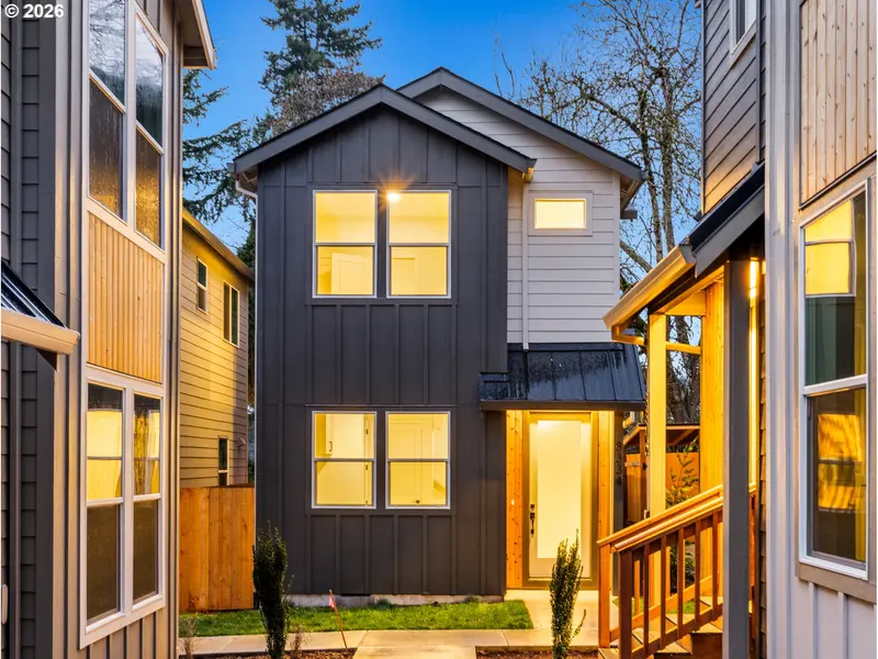 8334 N Bank ST, Portland, OR 97203