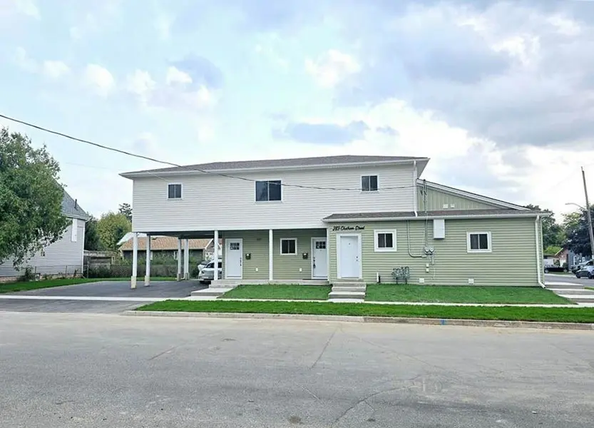 289 Chatham ST #A, Brantford, ON N3S 6G3