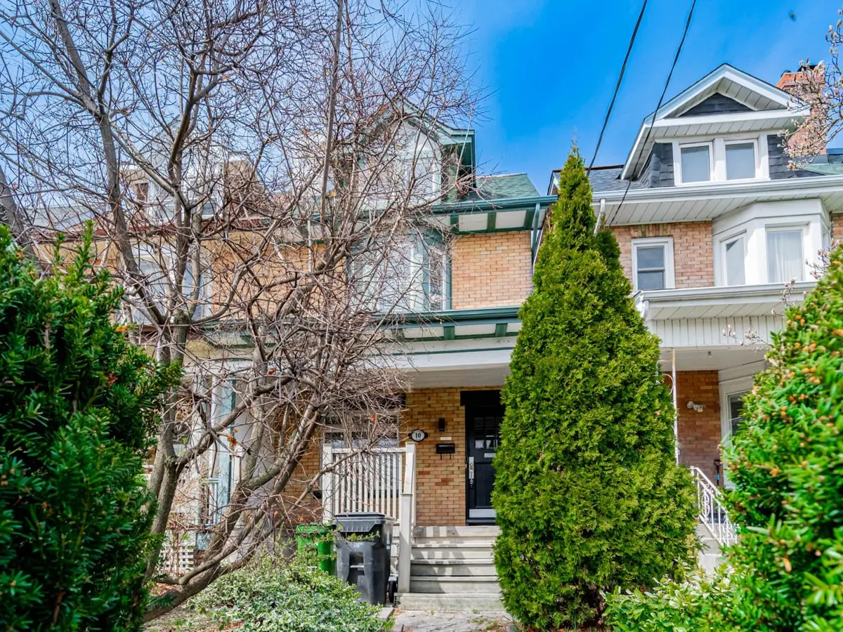Toronto C01, ON M6J 2C1,10 St Annes RD
