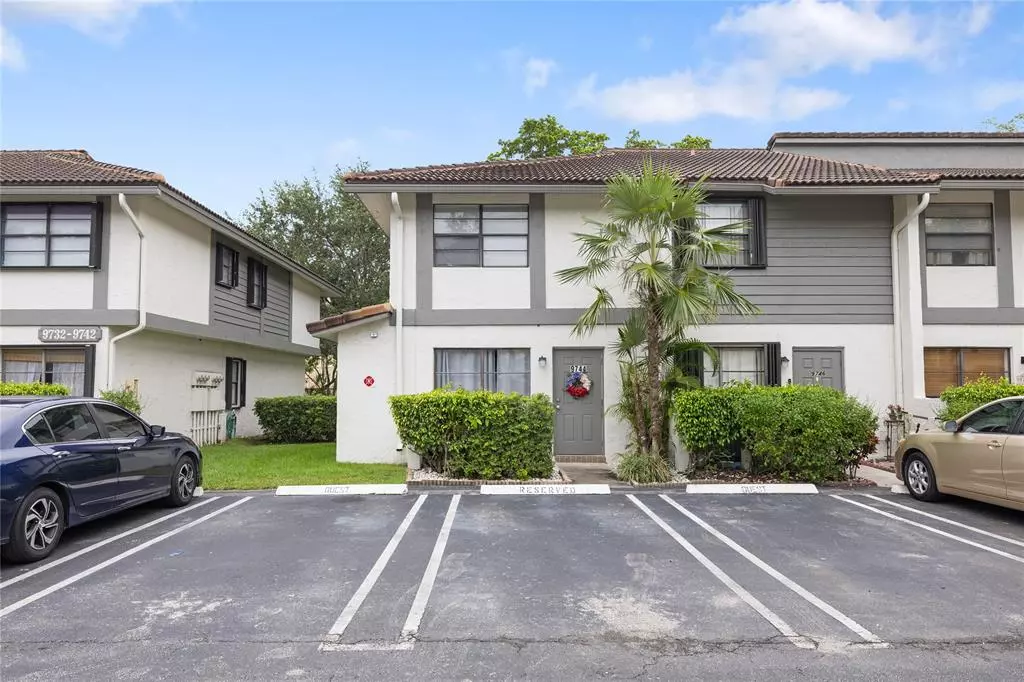 Coral Springs, FL 33071,9744 NW 14th St #33
