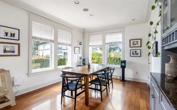 Victoria, BC V8V 1L8,590 Simcoe St