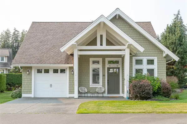 5251 Island Hwy W #45, Qualicum Beach, BC V9K 2C1