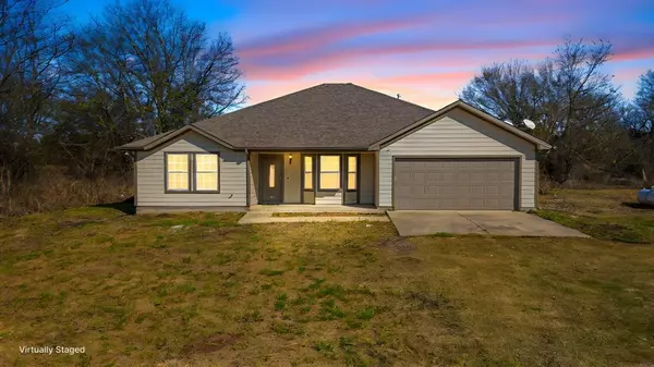 Bells, TX 75414,121 N Washburn Road