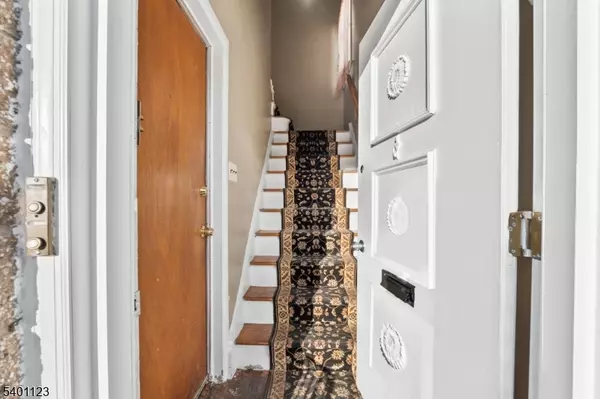 Irvington Twp., NJ 07111,52 Tremont Ter