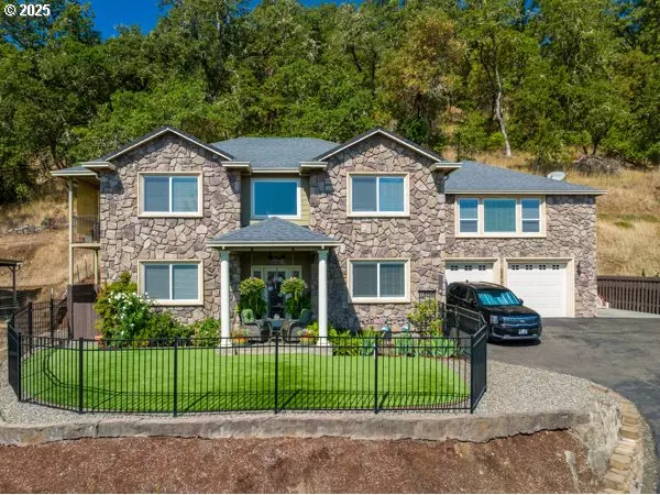 Roseburg, OR 97471,1584 NW AVERY ST