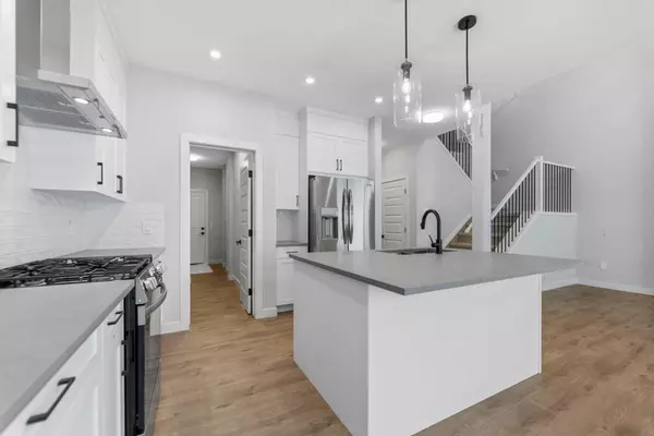 Airdrie, AB T4B5T2,1067 Fowler RD SW