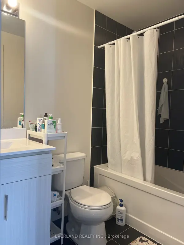 Toronto C07, ON M2N 2N1,68 Canterbury PL #1512