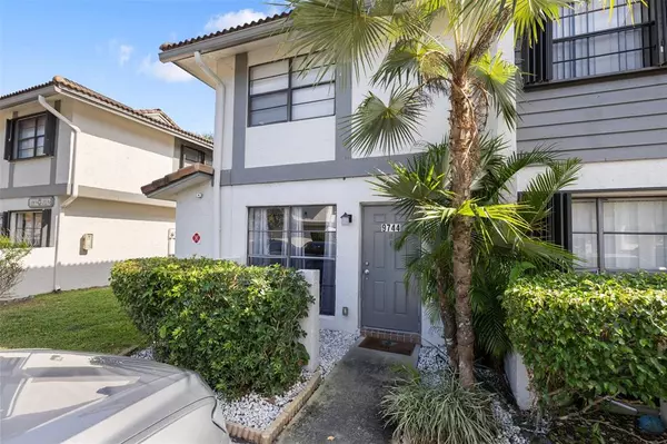 Coral Springs, FL 33071,9744 NW 14th St #33