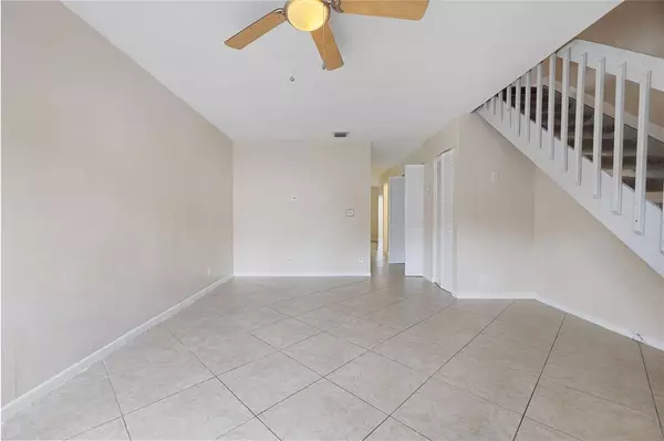 Coral Springs, FL 33071,9744 NW 14th St #33