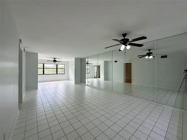 Lake Worth, FL 33467,7673 Tahiti Ln #105