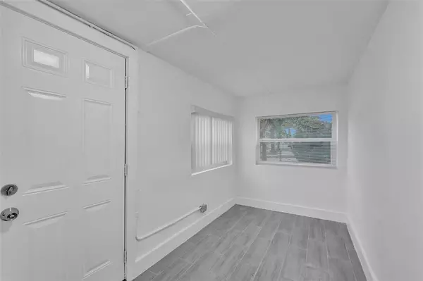 Hollywood, FL 33023,5025 SW 22nd St