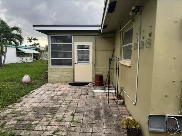 Tamarac, FL 33319,4938 NW 54th Ct