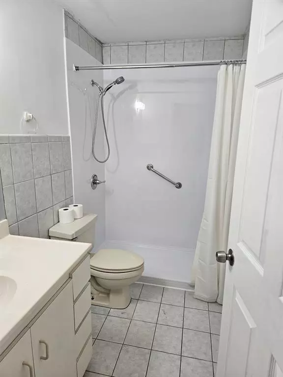 8851 NW 119th St #1106-1, Hialeah, FL 33018