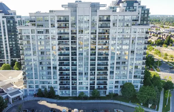 Vaughan, ON L4J 9E9,50 Disera DR #114