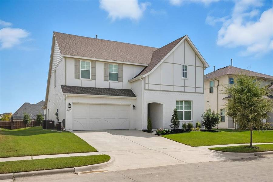 825 Highlands Avenue, Aledo, TX 76008