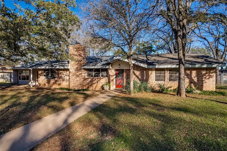 504 Austin Drive, Mineral Wells, TX 76067