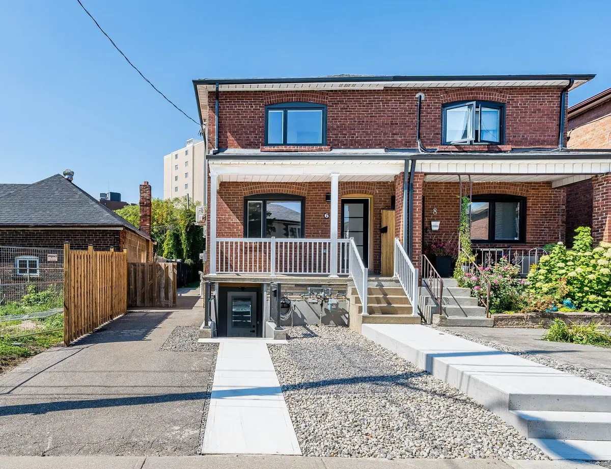 Toronto C03, ON M6E 2G2,6 Greyton CRES #Lower