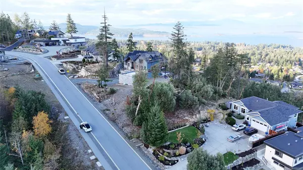 Lantzville, BC V0R 2H0,7424 High Ridge Cres