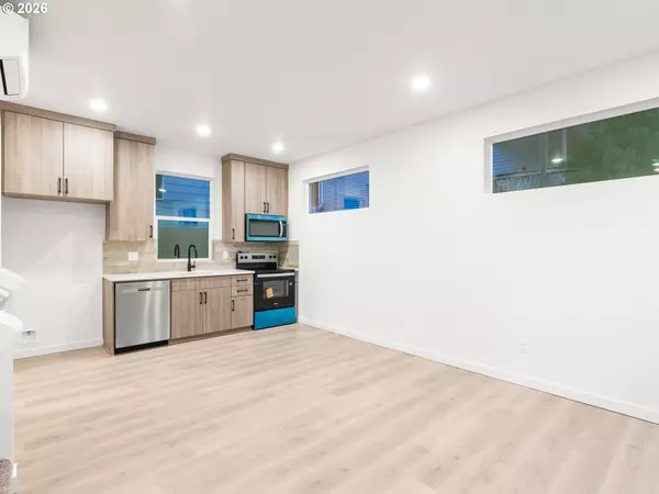 Portland, OR 97203,8350 N Bank ST