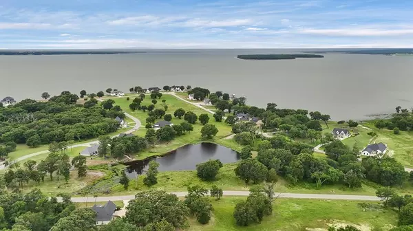 1511 Shoreline Drive, Mabank, TX 75143