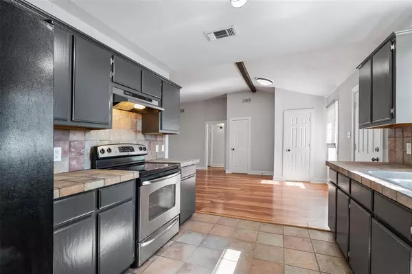 Tool, TX 75143,617 Tupuna Drive