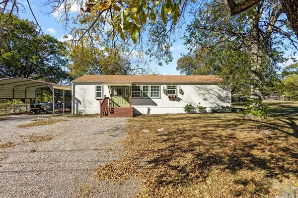 Bonham, TX 75418,105 Reich Street