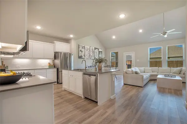 Lavon, TX 75166,367 Oak Creek Drive