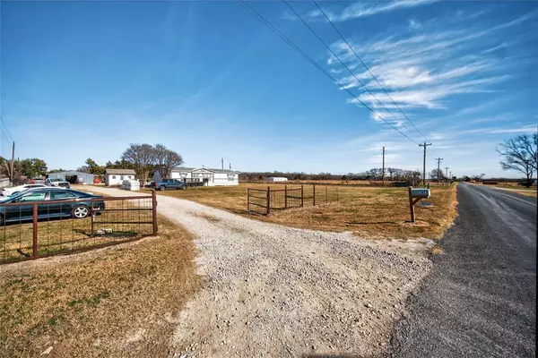 Pilot Point, TX 76258,147 Emberson Chapel Road