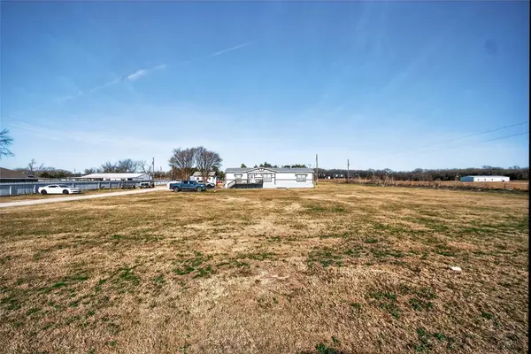 Pilot Point, TX 76258,147 Emberson Chapel Road