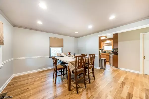 Roseland Boro, NJ 07068,518 Eagle Rock Avenue