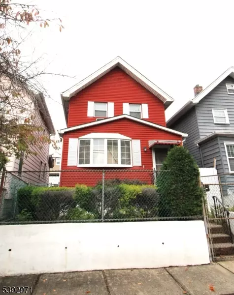 Kearny Town, NJ 07032,425 Davis Ave