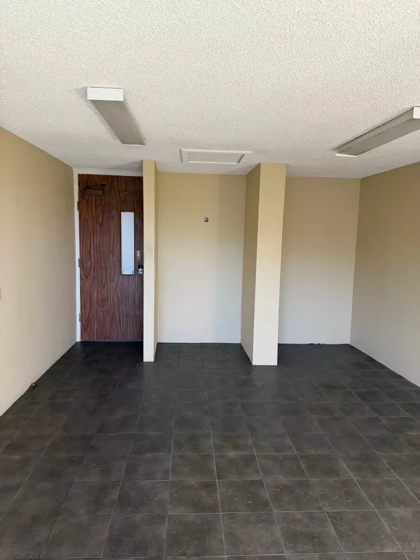 Hilo, HI 96720,101 HILO LAGOON CENTRE #105