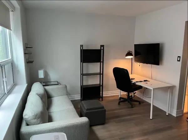 Toronto C02, ON M4V 2R6,78 Warren RD #506