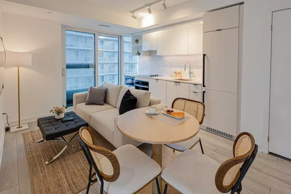 252 Church ST #2706, Toronto C08, ON M5B 0E6