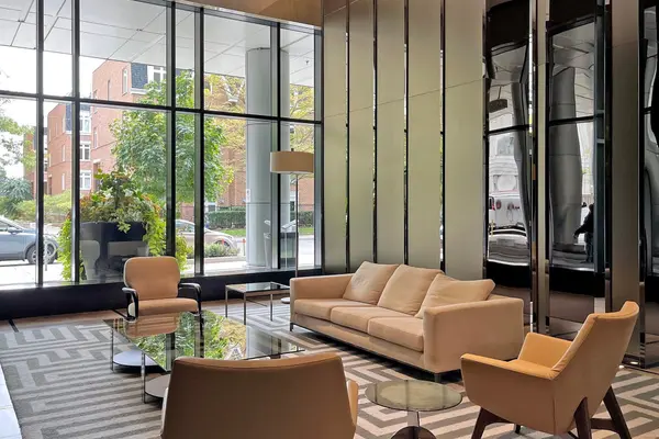 Toronto C10, ON M4S 0A5,98 Lillian ST #314