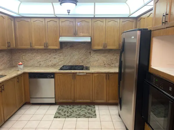 Toronto E09, ON M1E 5E4,18 David DR