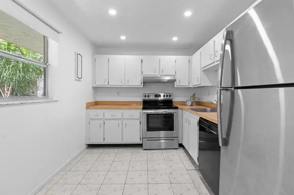 1830 SW 81st. Ave ##4317, North Lauderdale, FL 33068