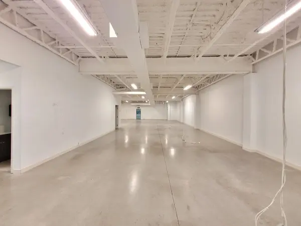 Vaughan, ON L4H 0K7,6201 Highway 7 N/A #Unit 1