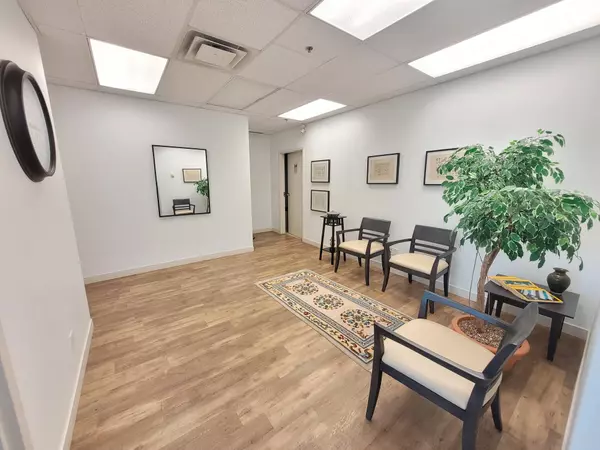 Vaughan, ON L4H 0K7,6201 Highway 7 N/A #Unit 1